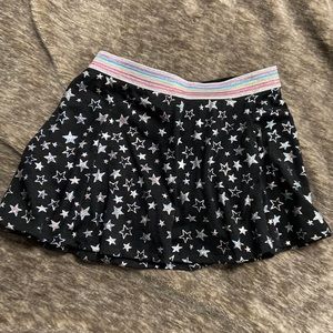 ⚡️SO Skater Skirt w/ shorts. Silver shiny stars on black. Multicolor waistband